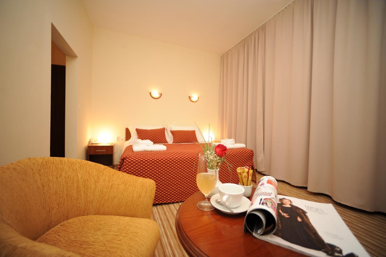 Hotel Shirok Sokak Битоля Екстериор снимка