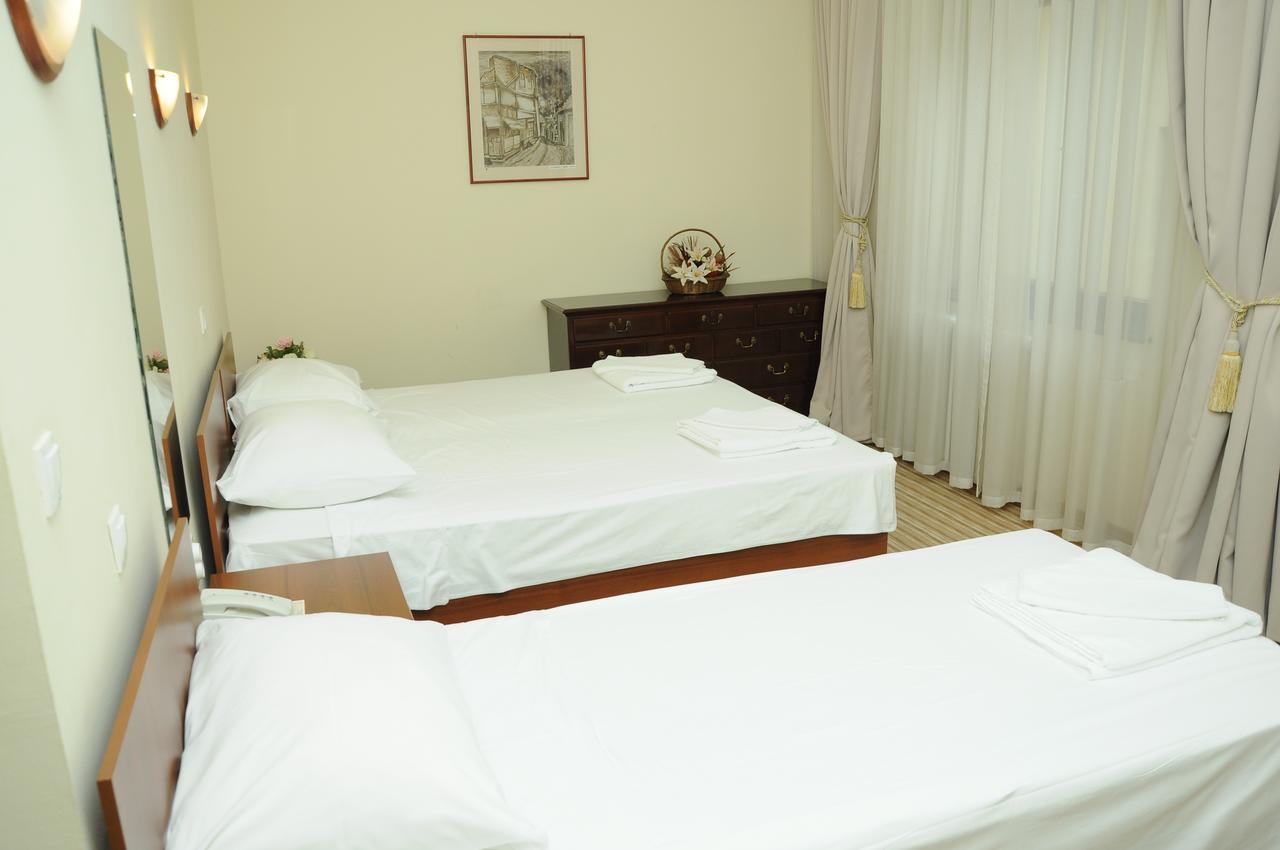 Hotel Shirok Sokak Битоля Екстериор снимка